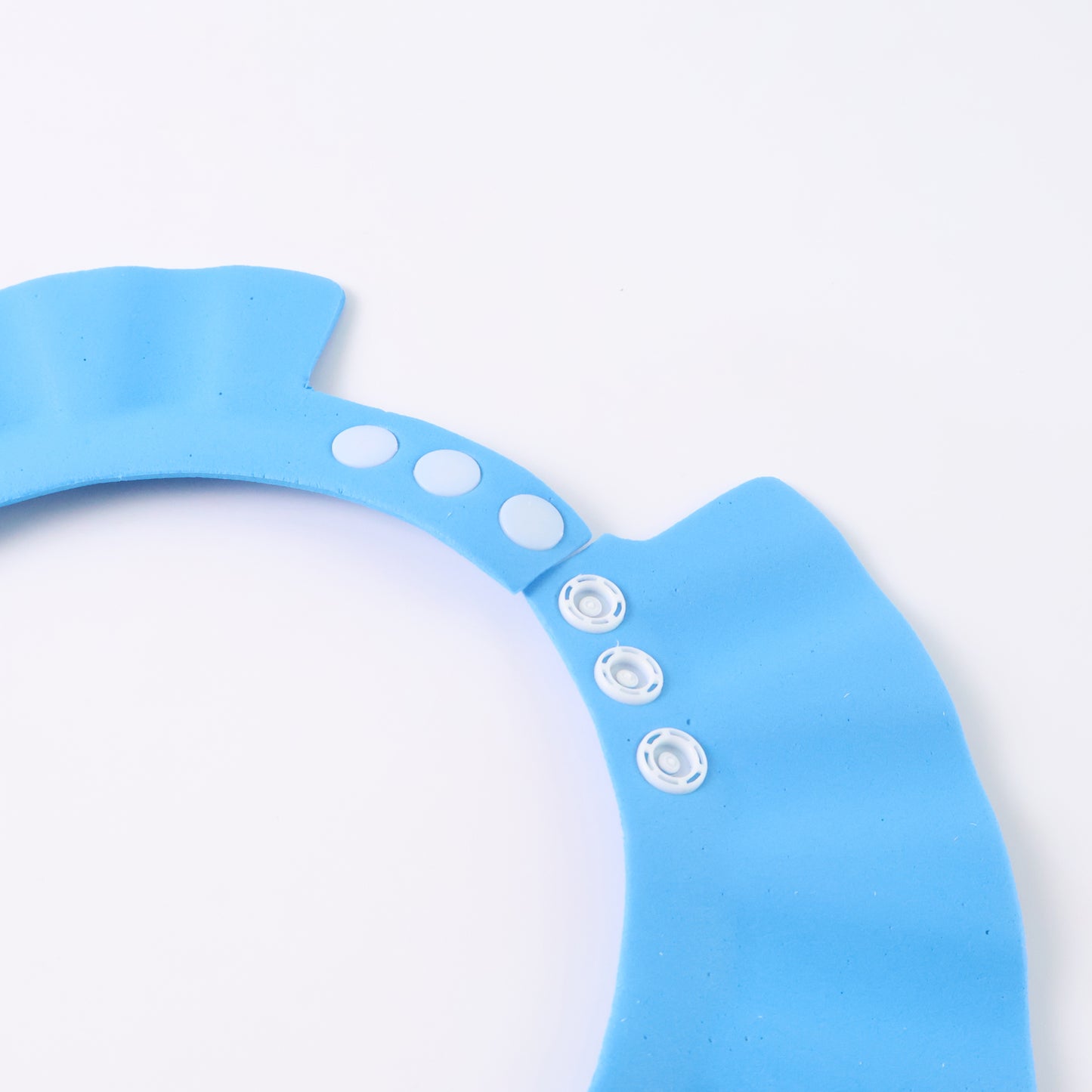Adjustable Baby Shower Cap – Soft Bathing Shield for Kids | Eye & Ear Protection, Tear-Free Shampoo Hat with Snap Buttons